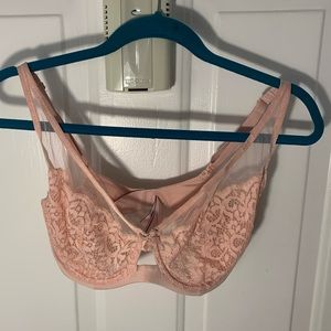 Victoria’s Secret Bra 34F (3D) Underwire Unpadded Lace On Cups Salmon